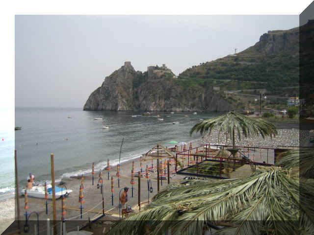 B&B La Grotta SantʼAlessio Siculo Exterior foto